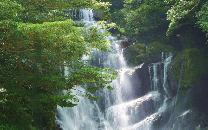 福岡　白糸の滝