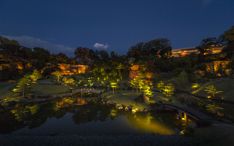 金沢 玉泉院丸庭園のライトアップ